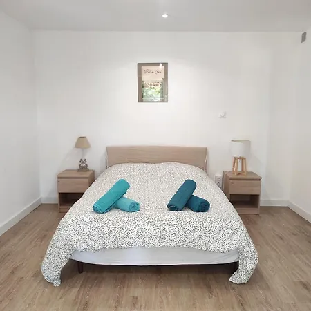 Le Clos De La Garrigue Apartment *