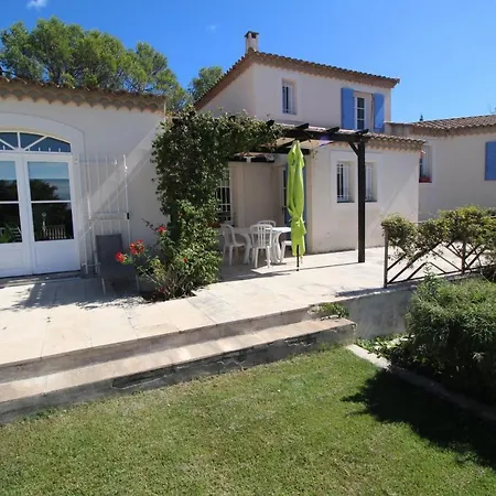 0050 Le Clos De La Garrigue فيلة